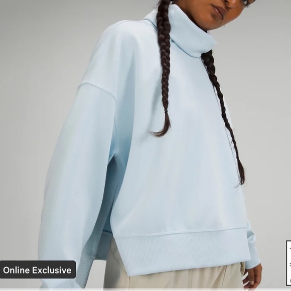 NWT Lululemon Athletica Softstreme Turtleneck Pullover - Picture 3 of 12